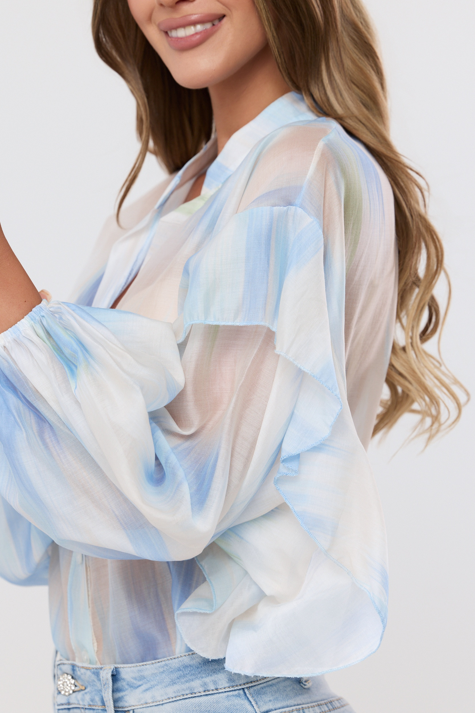 Oversizowa koszula w cieniowane wzory z falbanami