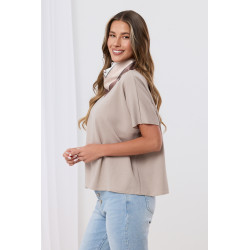 Bluzka oversize z krótkim rękawem i ozdobną apaszką