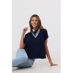 Bluzka oversize z krótkim rękawem i ozdobną apaszką