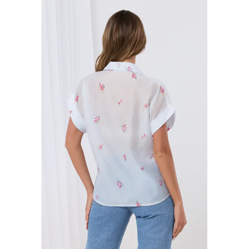Koszulowa bluzka w drobne kwiaty