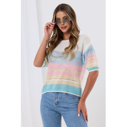 Pastelowy sweter w poziome paski z krótkim rękawem