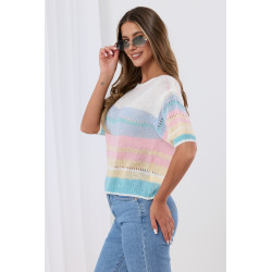 Pastelowy sweter w poziome paski z krótkim rękawem