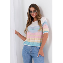 Pastelowy sweter w poziome paski z krótkim rękawem