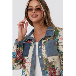 Kwiatowa kurtka jeansowa o skróconym kroju