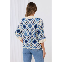 Szydełkowy kardigan z geometrycznym wzorem