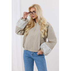 Kurtka bomberka z ażurową koronką na rękawach
