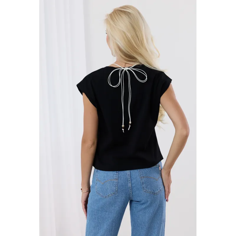 Bluzka z naszytą koronką w stylu bieliźnianym