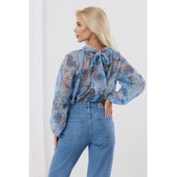 Elegancka bluzka z motywem kwiatowym i bufiastymi rękawami