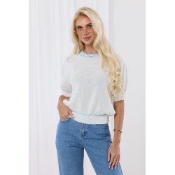 Ażurowy sweter z krótkim rękawem i kontrastowym wykończeniem