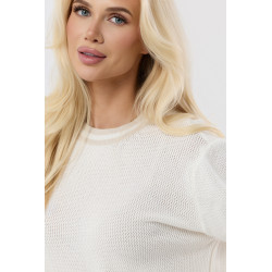 Ażurowy sweter z krótkim rękawem i kontrastowym wykończeniem