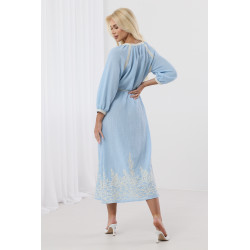 Sukienka midi w stylu boho z haftem i chwostami