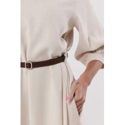 Elegancka sukienka midi z bufiastymi rękawami i paskiem