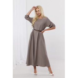 Elegancka sukienka midi z bufiastymi rękawami i paskiem