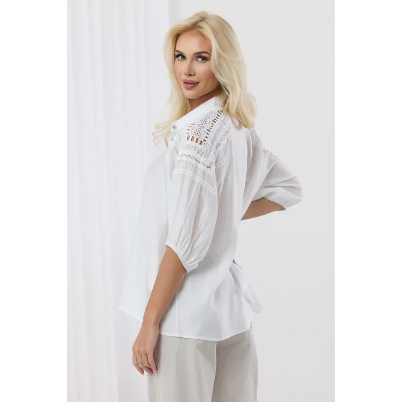 Koszula z bawełny z ozdobnym haftem na ramionach