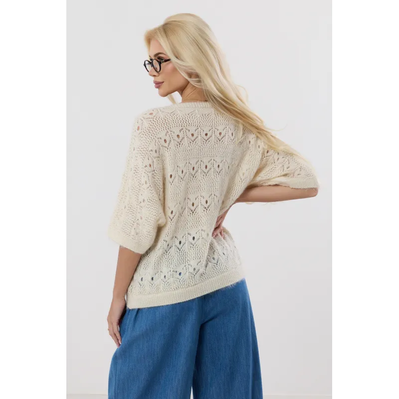 Ażurowy sweterek z rękawem 3/4