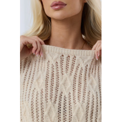 Luźny sweter z szerokimi rękawami i ozdobnym splotem