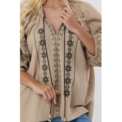 Bluzka boho z haftem i chwostami