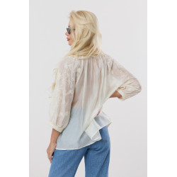 Zwiewna bluzka z haftem i troczkami