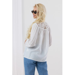 Bluzka w stylu boho z ażurowymi wstawkami