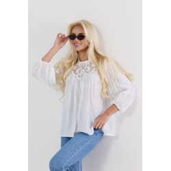 Bluzka w stylu boho z ażurowymi wstawkami