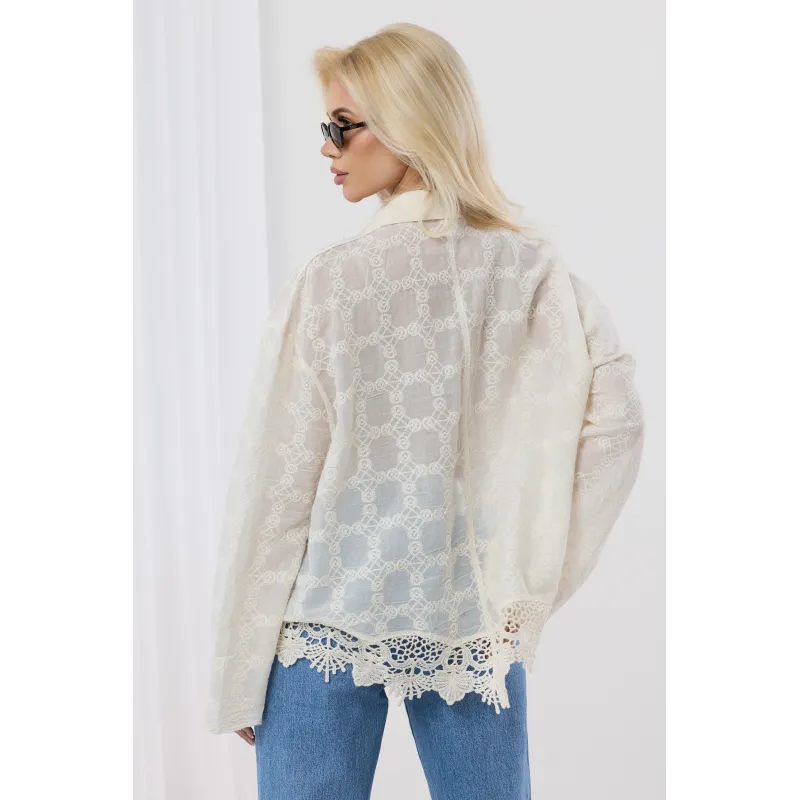 Lekka koszula z długim rękawem i koronkowym dołem