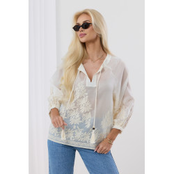 Bluzka boho z haftem i wiązaniem