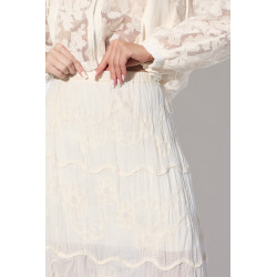 Długa spódnica z haftem i ozdobnym dołem