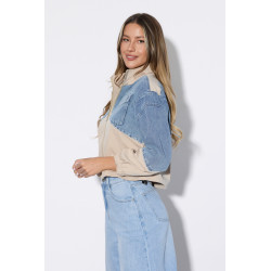 Krótka kurtka z jeansowymi panelami i stójką