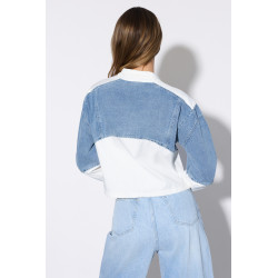 Krótka kurtka z jeansowymi panelami i stójką