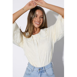 Haftowana koszula z podwójnym kołnierzem i bufkami