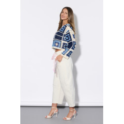 Szerokie spodnie 7/8 z ozdobną satynową szarfą