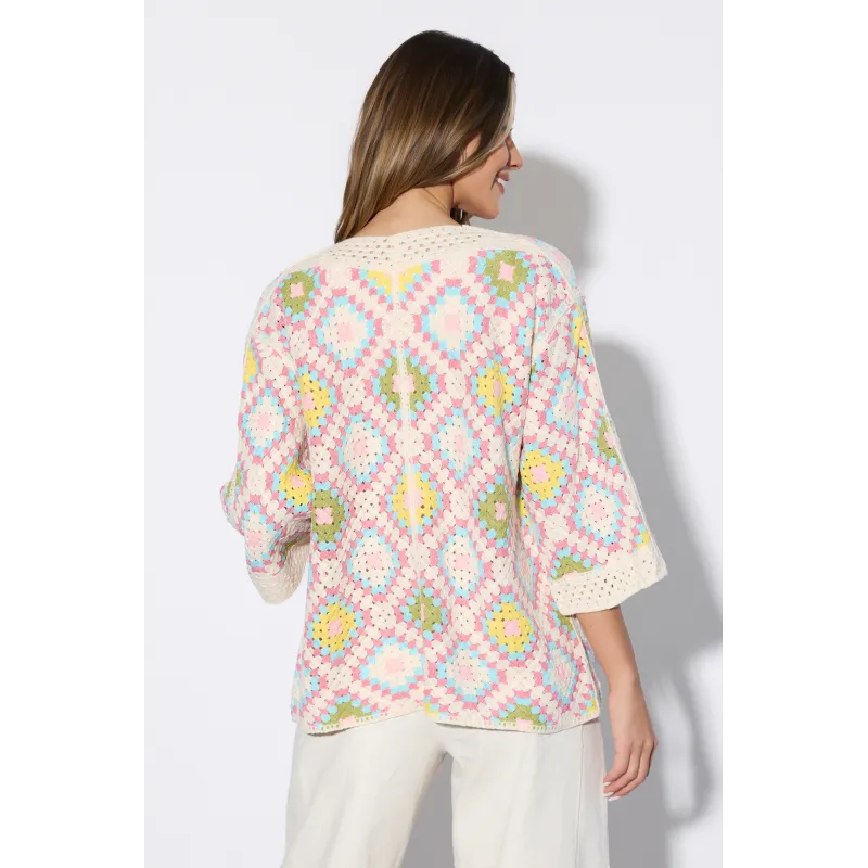 Szydełkowy kardigan z geometrycznym wzorem