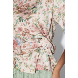 Bluzka z kwiatowym printem i marszczeniem w talii