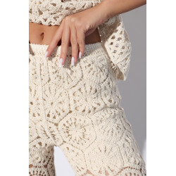 Ażurowe spodnie z szeroką nogawką