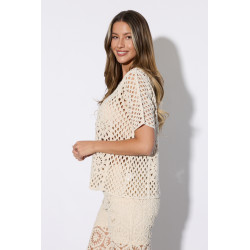 Ażurowa bluzka z motywem kwiatowym