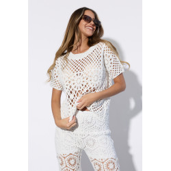 Ażurowa bluzka z motywem kwiatowym