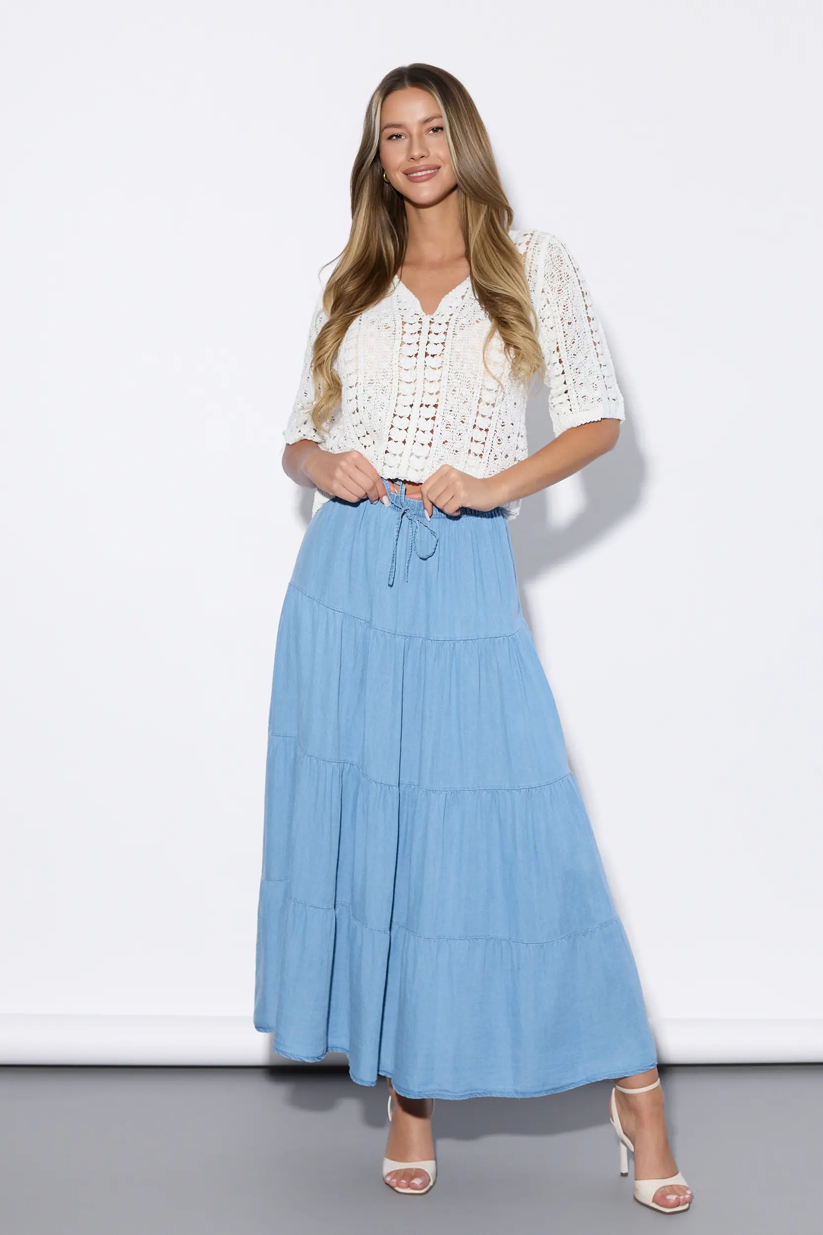 Zwiewna spódnica maxi z falbanami