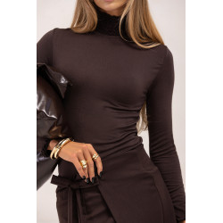 BLUZKA Z ELASTYCZNEJ DZIANINY Z FAKTUROWANYM GOLFEM