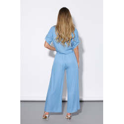 Szerokie spodnie typu palazzo z wiązaniem w pasie