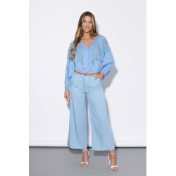 Luźne spodnie z wysokim stanem i paskiem