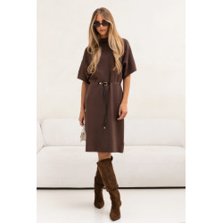 DZIANINOWA SUKIENKA O KROJU KIMONO Z PASKIEM