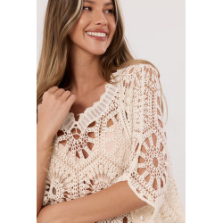 Ażurowa bluzka boho z kwiatowym motywem