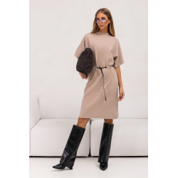 DZIANINOWA SUKIENKA O KROJU KIMONO Z PASKIEM