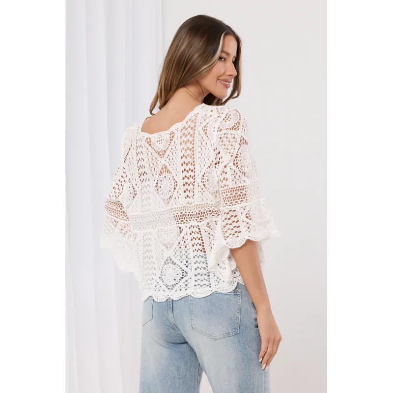 Koronkowa bluzka boho z szerokimi rękawami