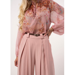 Spodnie z szerokimi nogawkami i zakładkami