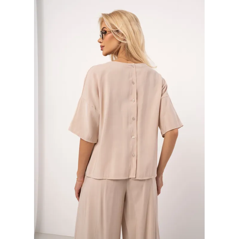 Bluzka oversize z guzikami na plecach