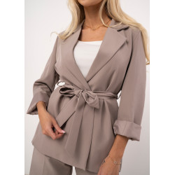 Marynarka oversize z paskiem i podwiniętymi rękawami