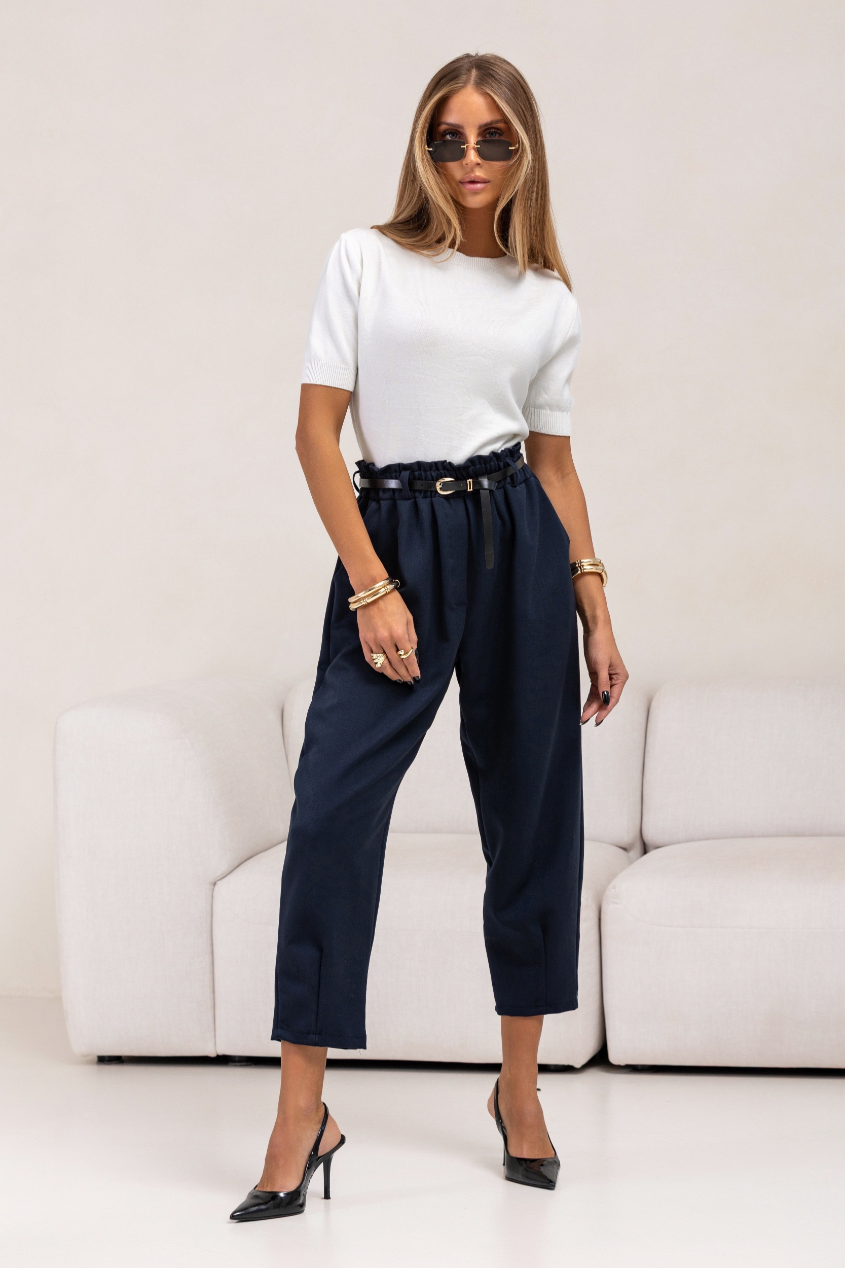 SPODNIE O PROSTYM KROJU Z PASKIEM