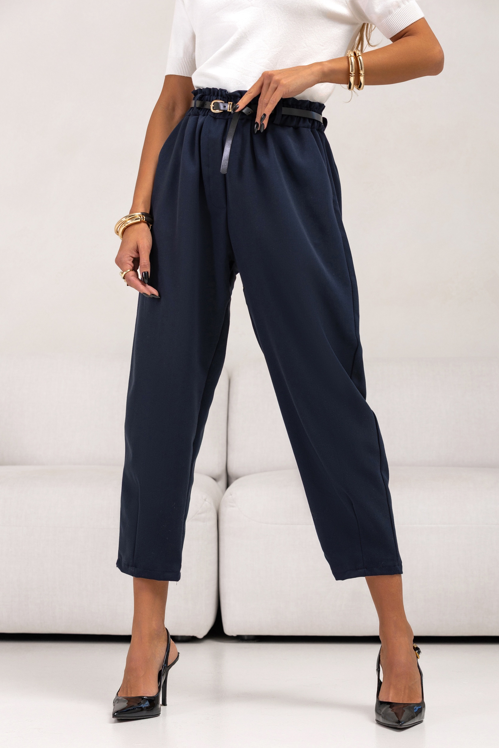 SPODNIE O PROSTYM KROJU Z PASKIEM