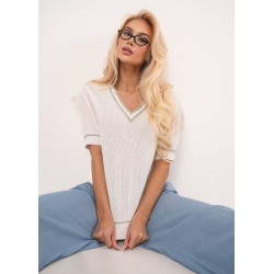 Sweter z dekoltem V i kontrastowym wykończeniem